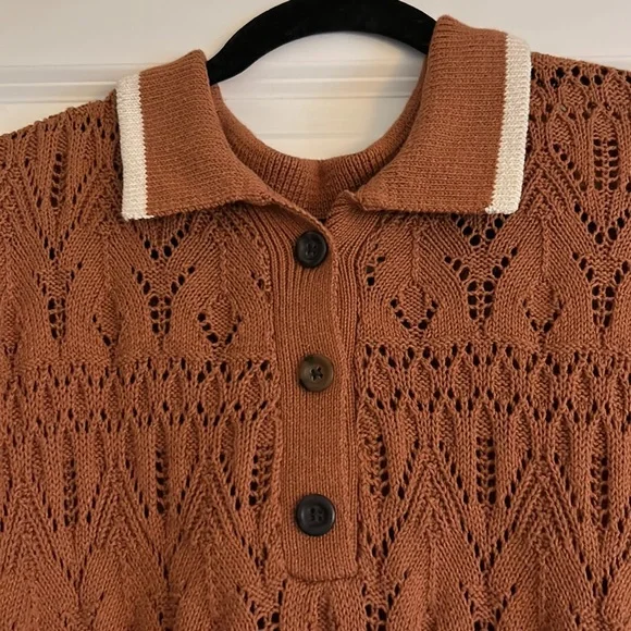 Oversized, loose knit, collared sweater - Picture 3 of 5